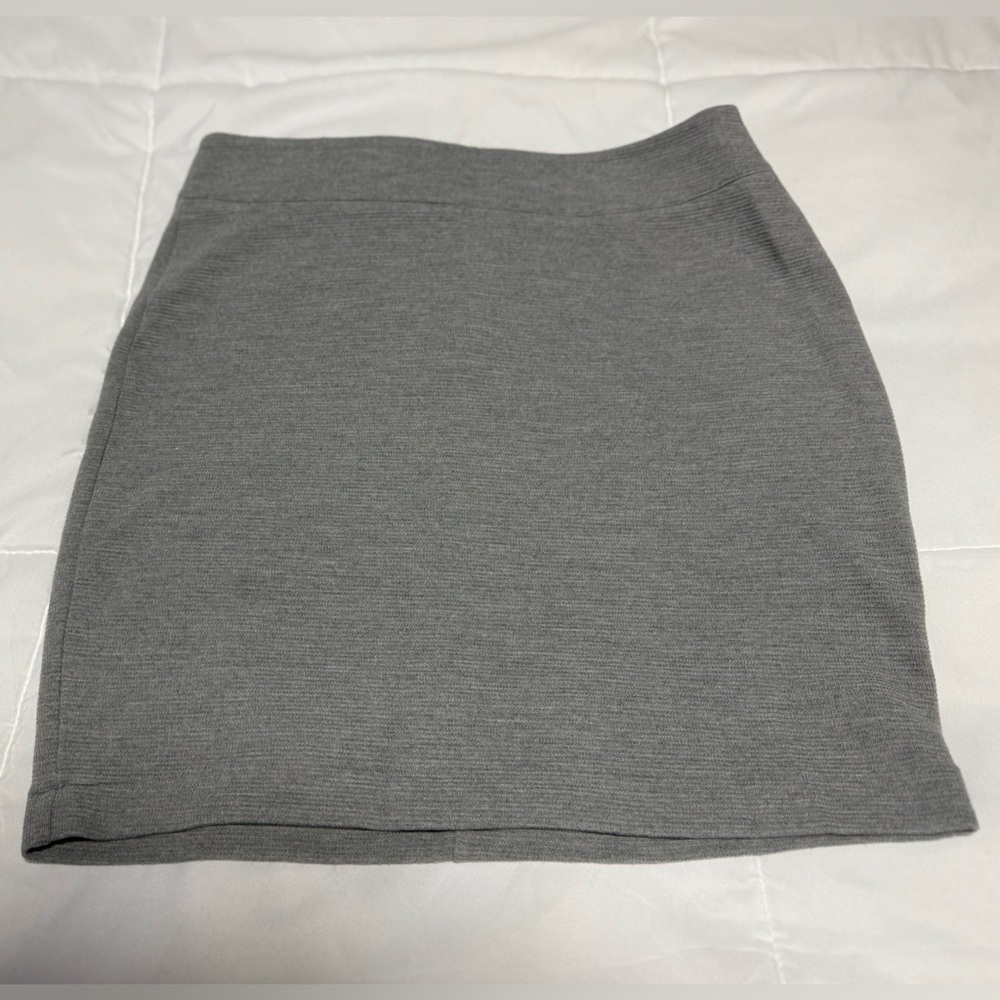 GAP Women's Gray Pencil Skirt